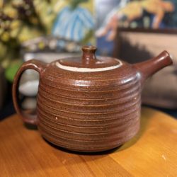 Vintage Handmade Stoneware Teapot – Ribbed Brown Ceramic Pot with Lid & Spout