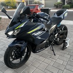 2022 Kawasaki ninja 400