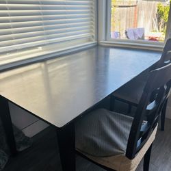 Dining table With 3 Chairs 