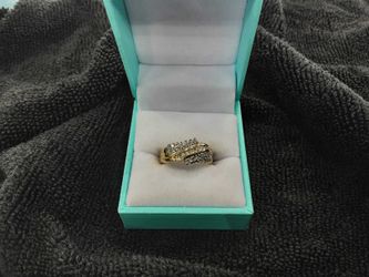 Women's Ring - Yellow Gold 14k (.585) 4.8 grams Size 5.5