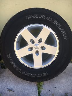 Jeep Wrangler spare tire great condition