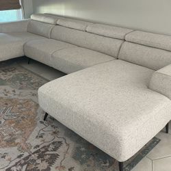 Double Chaise U-sectional 