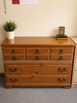 Dresser real wood