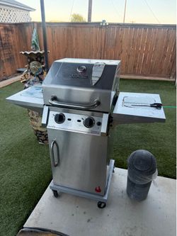 Charbroil® Performance Series™ Amplifire™ 2-Burner Gas Grill, Stainless