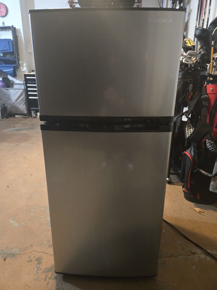 Insignia Mini Fridge