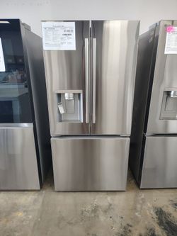 LG 25 cu ft Standard -Depth Max 3Door French Door Refrigerator with External Ice and Water Dispenser