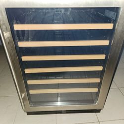 Whirlpool 24' Stainless Frame Undercounter  Wine Cooler With Custom Temperature Control