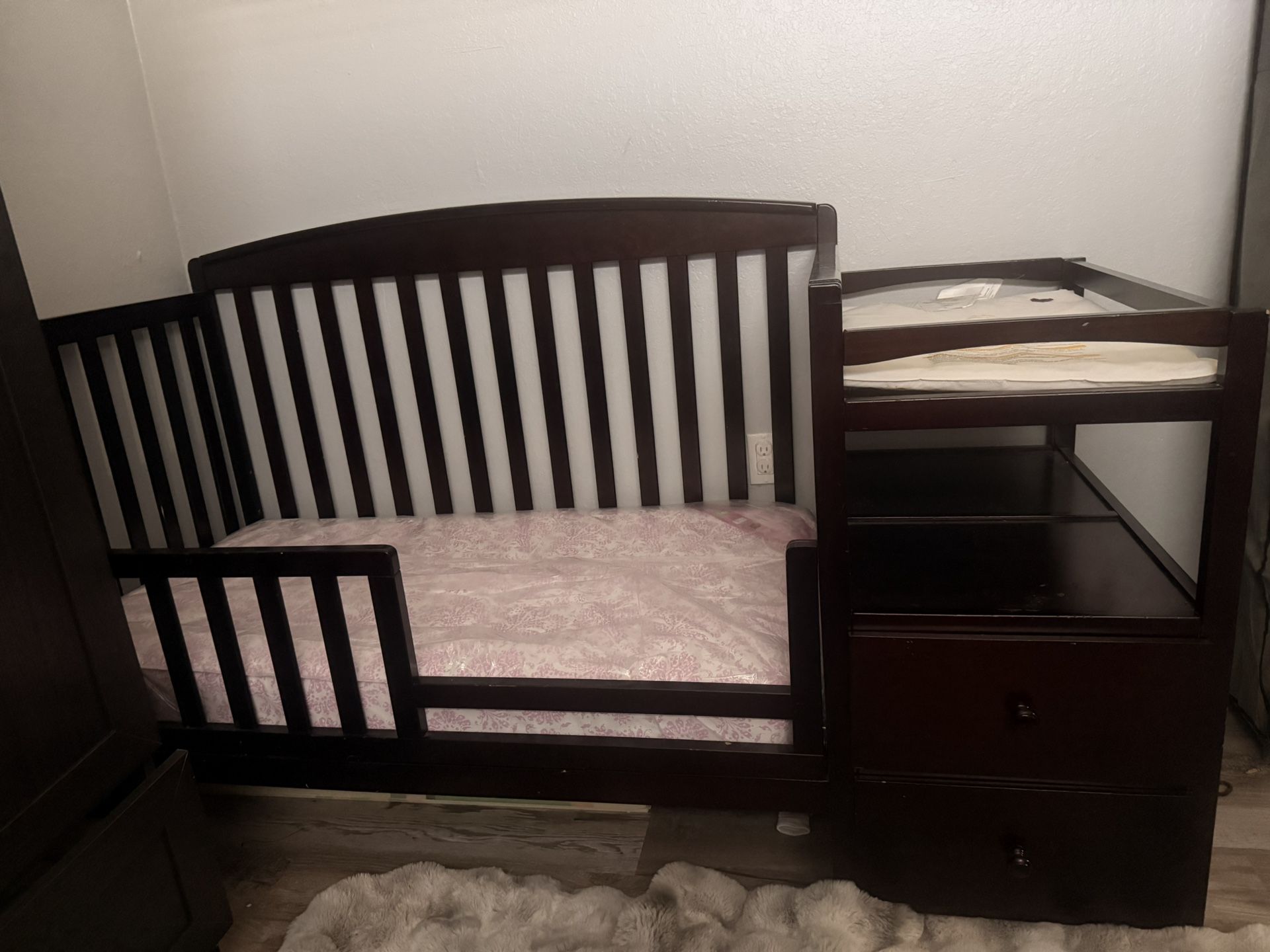 Baby/toddler Crib