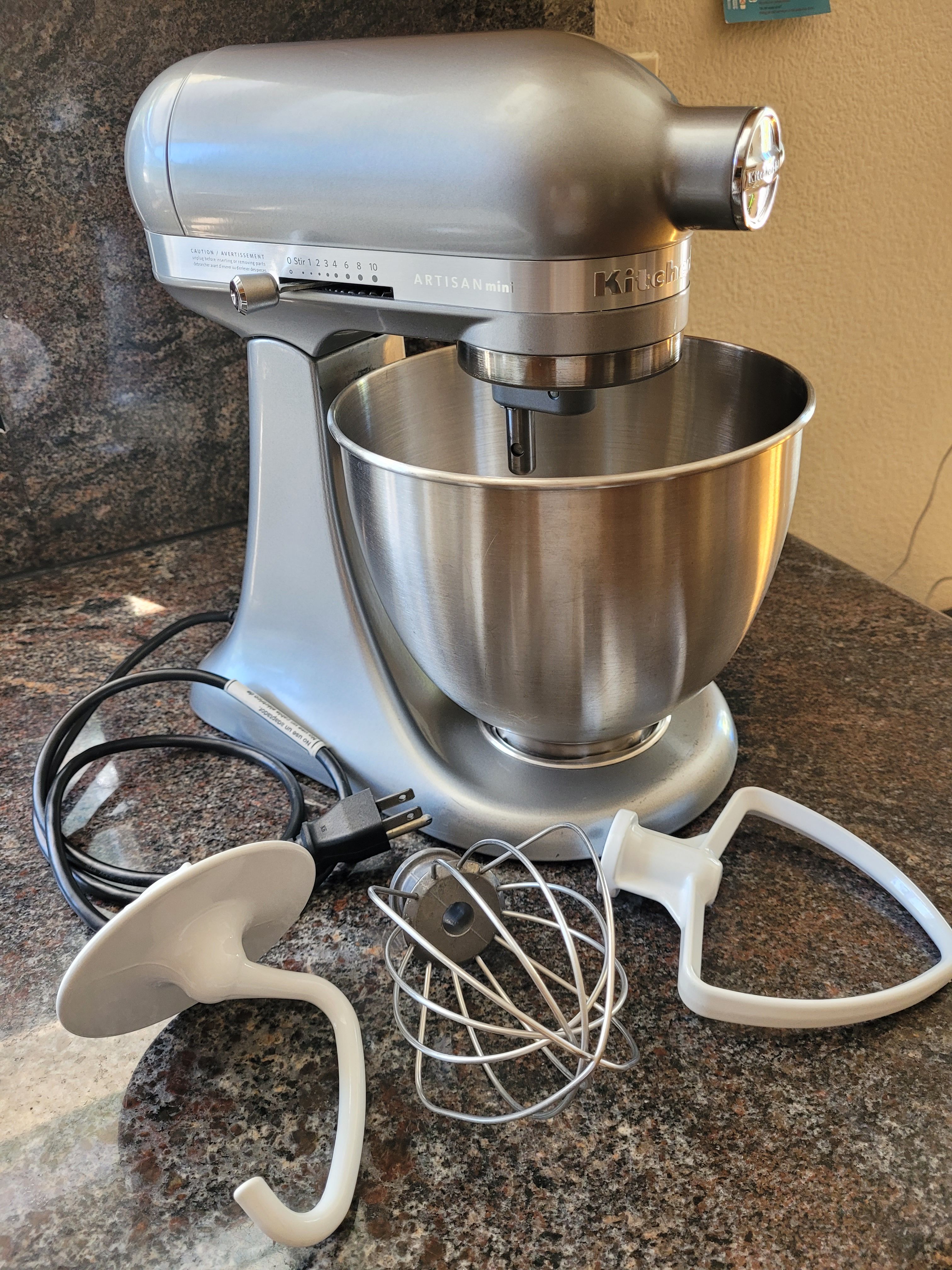 Normal Panel Stand KitchenAid Artisan Mini 3.5 Quart Tilt-Head Stand Mixer for Sale in San ...