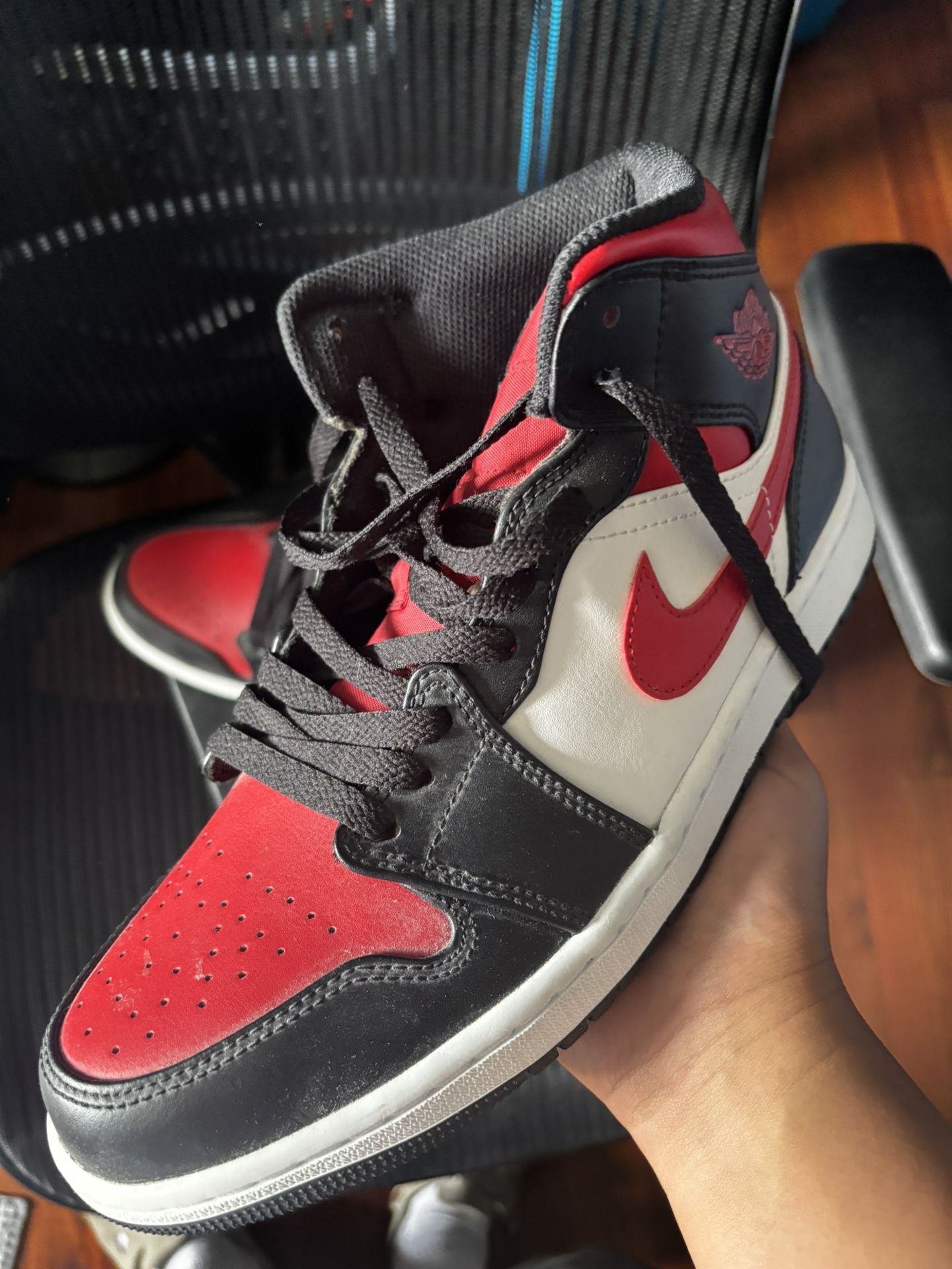 jordan 1 mid