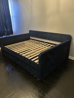 Royal Blue Fullsize Daybed With Twin