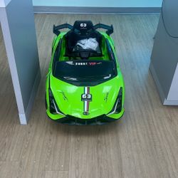 Rechargeable Drivable Toy Car With Sound System And Working Headlights