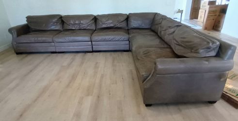 Norwwod Furniture/Universal Furniture Gray Leather Sofa Armrest / Couch