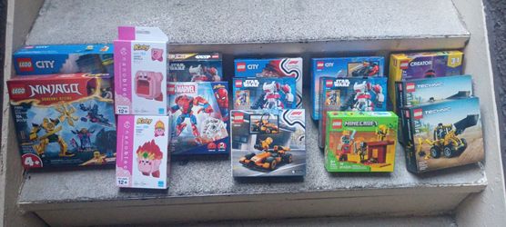 Legos for sell all different sizes 80 to 100 dallors