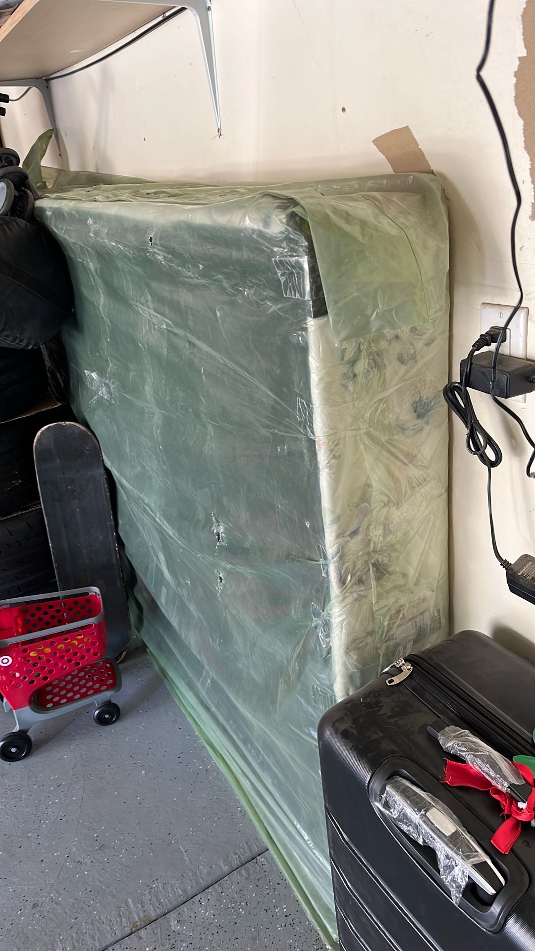 Full Size Bed