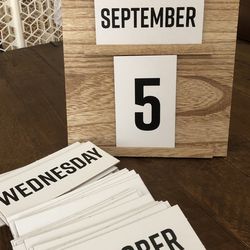Wooden Desk Calendar