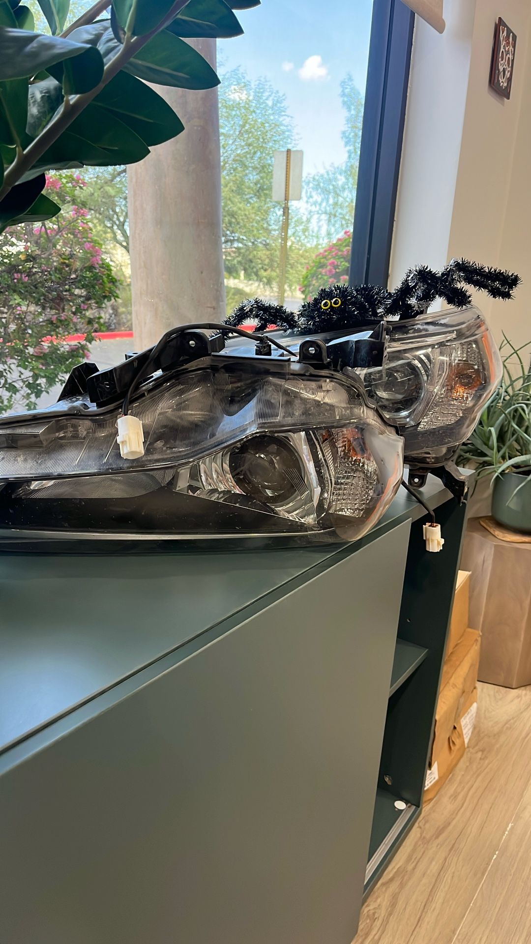 2021 Toyota 4Runner SR5 Headlights