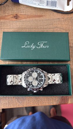 LuckyFour Watches
