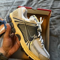 Nike Vomero Size 11