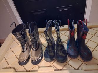 Rain boots