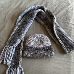 Crochet Scarf And Hats 