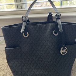 MK purse 