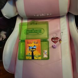Crayola box and other stuff/ look at description for more information 
