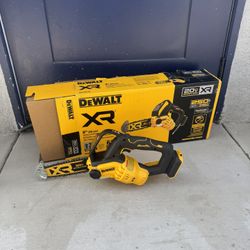 20v Dewalt Pruning Chainsaw 8” (Tool Only)