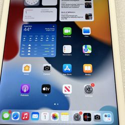 iPad Pro 9.7 WiFi + Cellular 128 Gb Good Condition Unlocked To Any Carrier