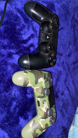 PS4 DualShock controllers