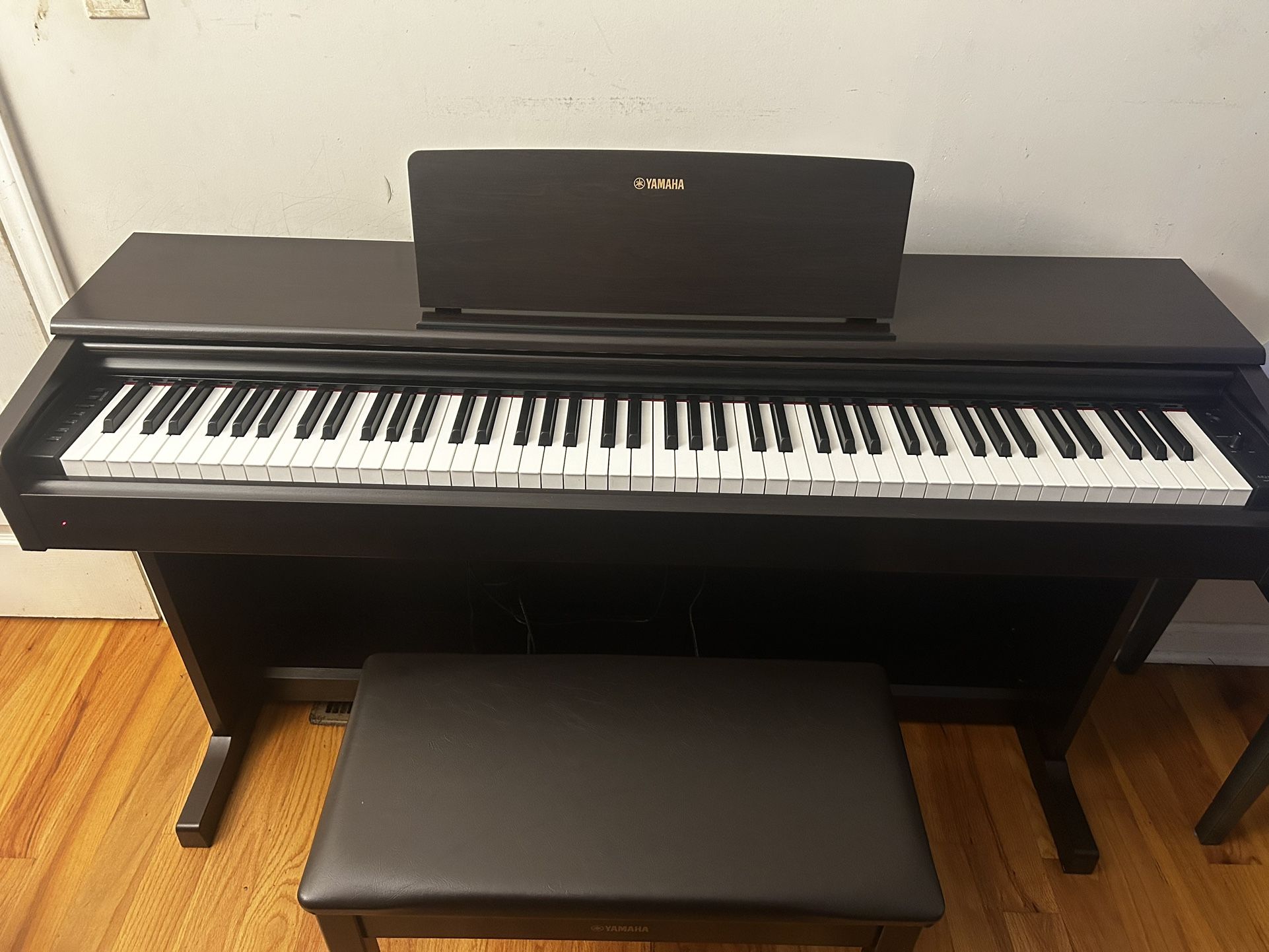 Yamaha Arius YDP-144