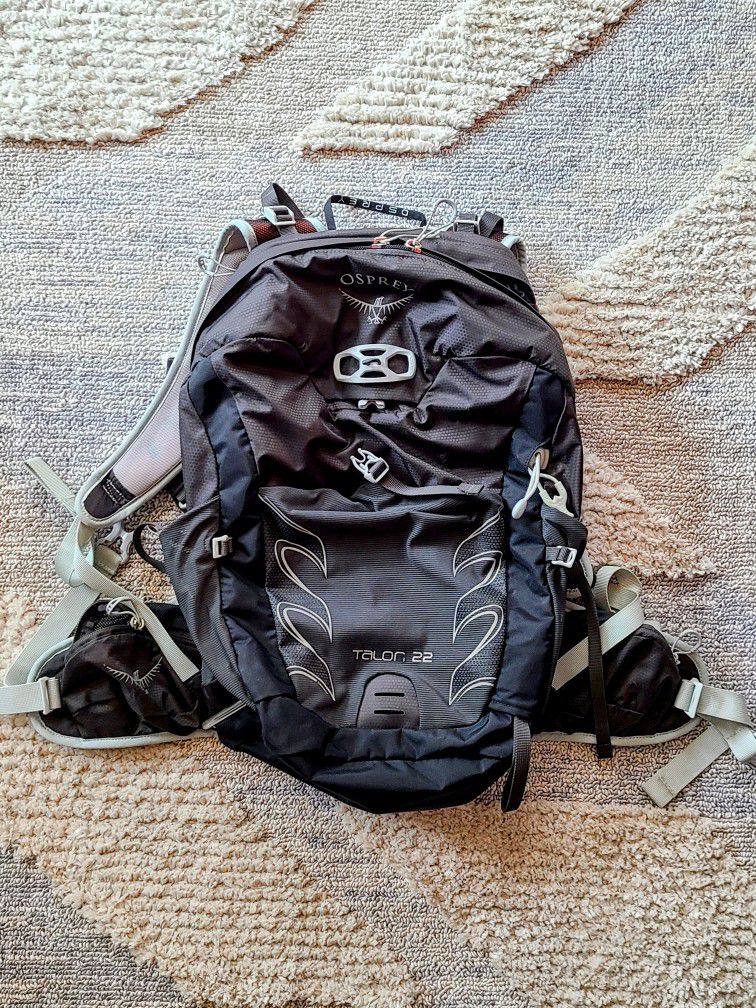 Osprey Packs Talon 22 Hiking Backpack Small/Medium - Black