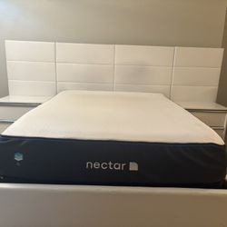 Bed W/ Completed Set