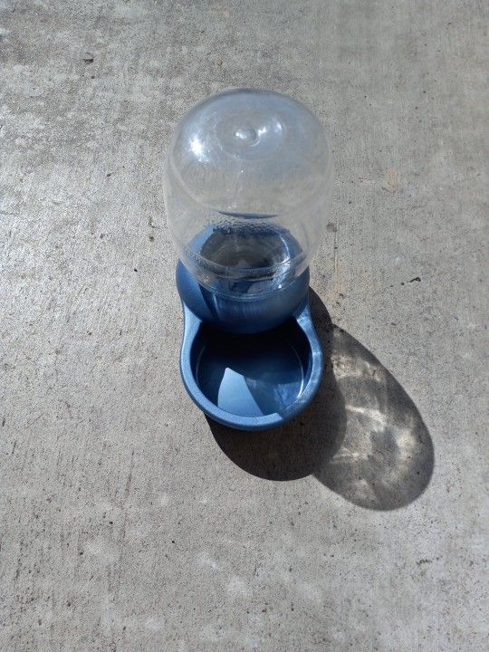 Pet Feeder