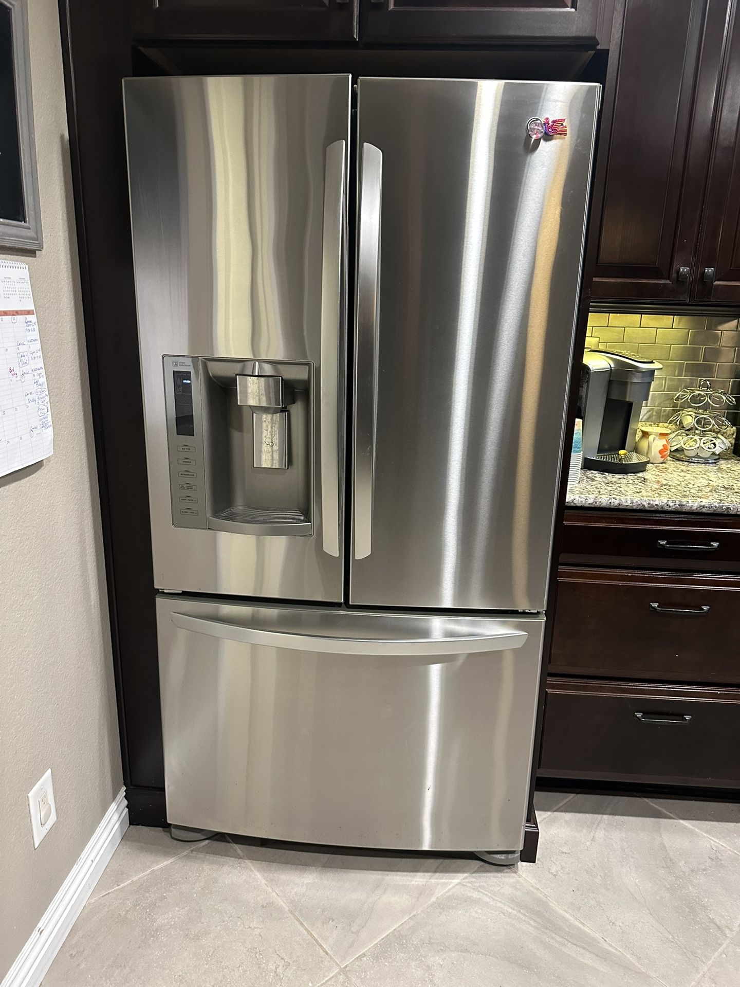 LG Refrigerator 26.7cf