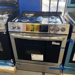 Frigidaire Island Gas Range 