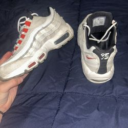 Nike Air Max 95 SE Double Swoosh Light Bone Habanero Red