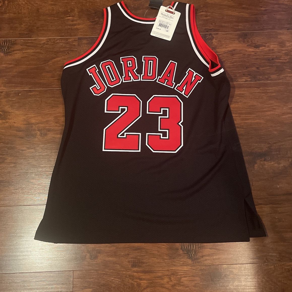 Michael Jordan Black With Gold Bulls New Jersey Size XL for Sale in  Plainfield, IL - OfferUp