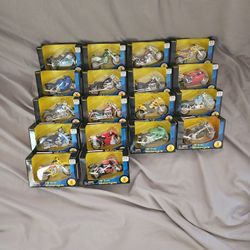 1/18 Scale Motorcycles 