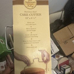 Mrs Anderson Cake Cutter
