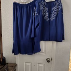 Cobalt Blue  & Crystal Enhanced 2 piece Skirt Set Size XL Preowned.

