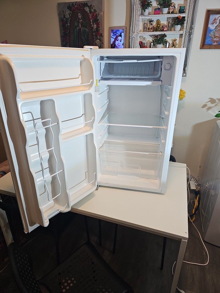 Mini Upstream Fridge 