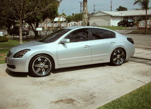 Price $800 2008 Nissan Altima