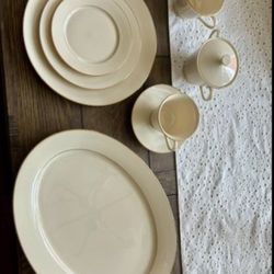 Lenox cosmopolitan Hayworth Collection