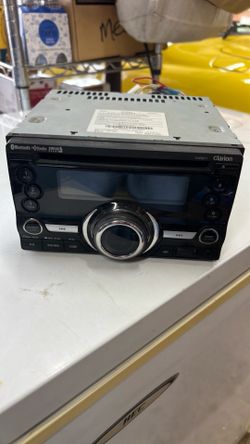 Clarion cd stereo