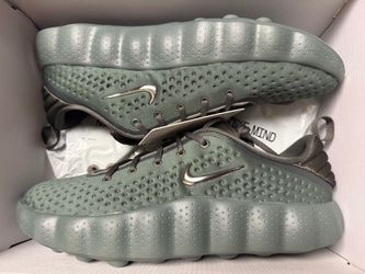 Nike Mind 002 size 11,5
