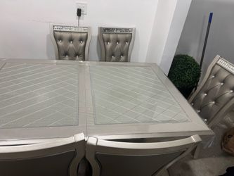 Glam Dining Table and Chair Set