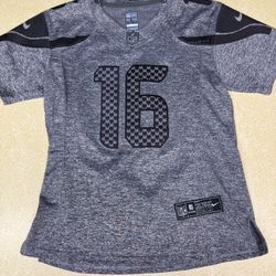 Women’s Seahawks Jersey- Medium?