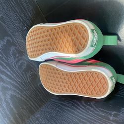 Like New Va. Of The Wall Girls Tenis Shoes Size13 