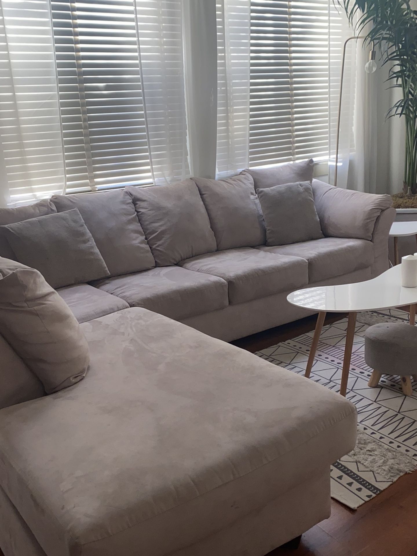 *****SAND REMOVABLE LEFT CHAISE SECTIONAL*****